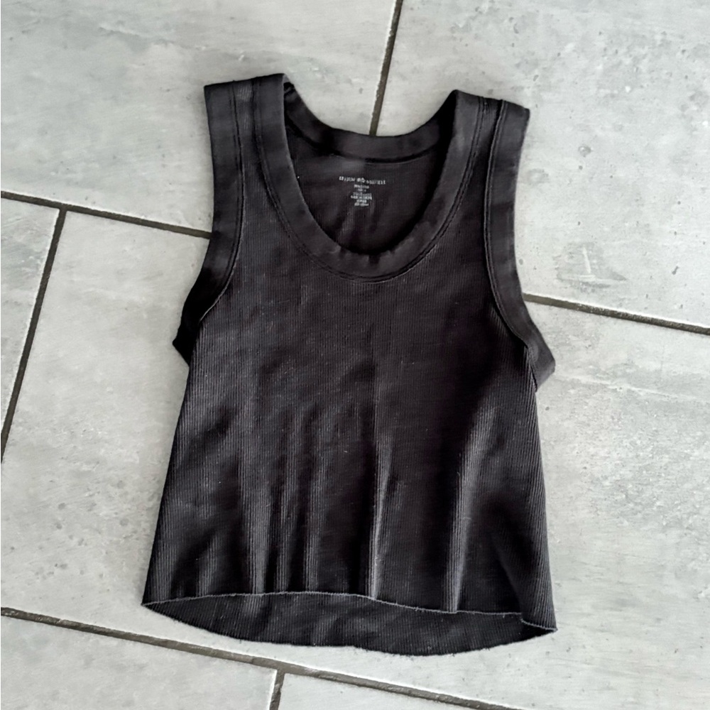 black ribbed brandy melville tank top